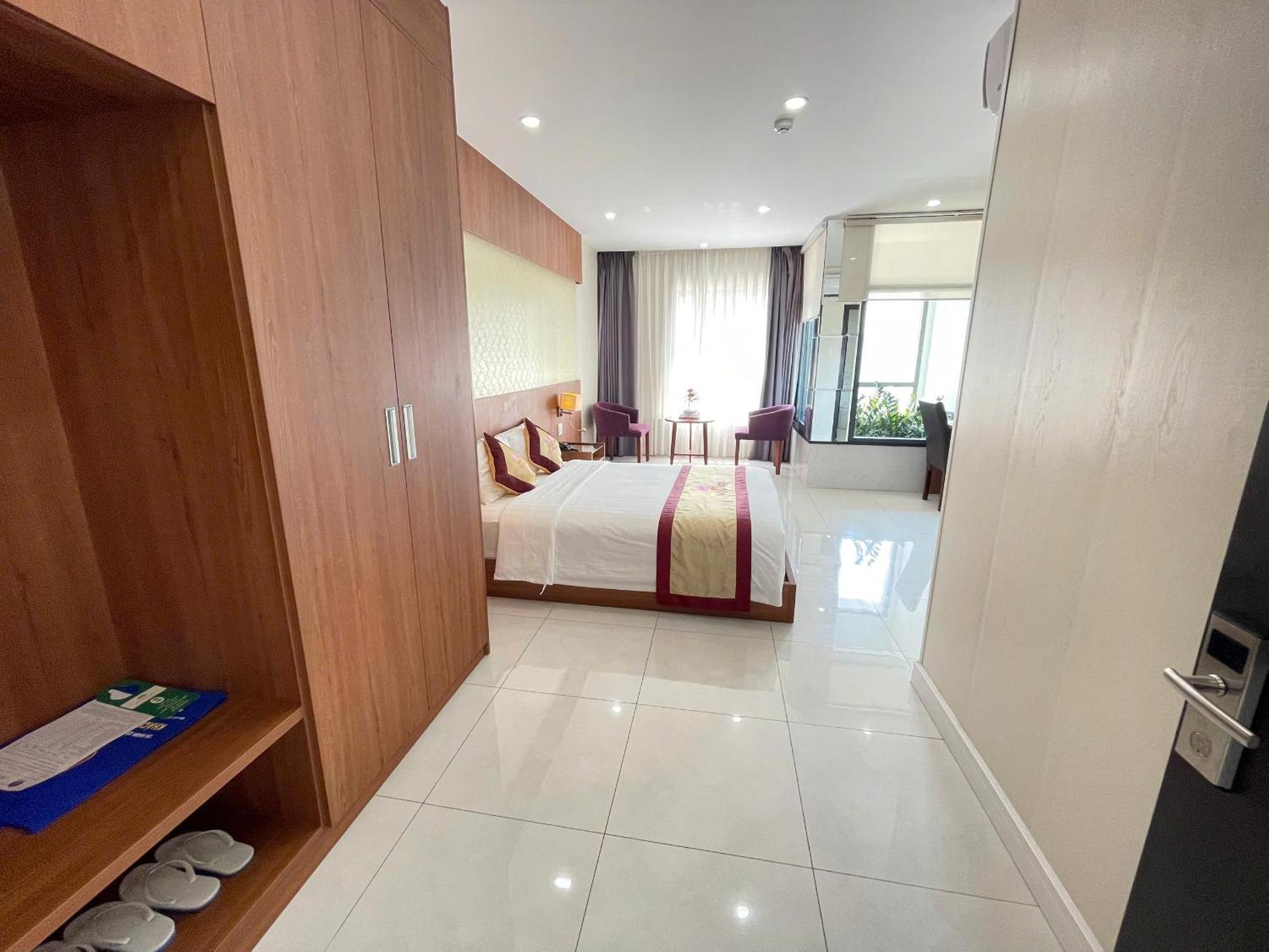 Khách Sạn Sao Mai Cao Lãnh Esterno foto